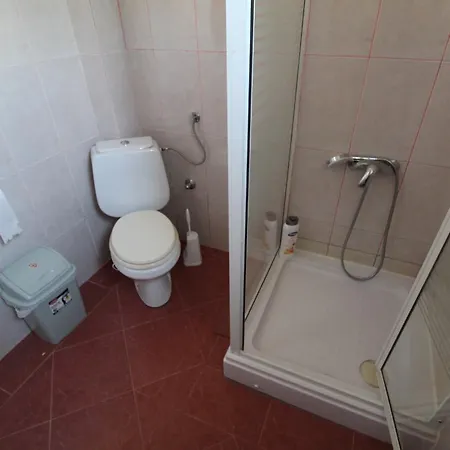 Villa 2Bd Kalamper Vista Apt With Sea Views And Shared Pool *